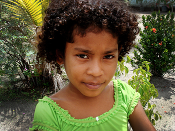 Menina em comunidade quilombola na Ilha do Marajó (PA). Foto: Daniel Santini