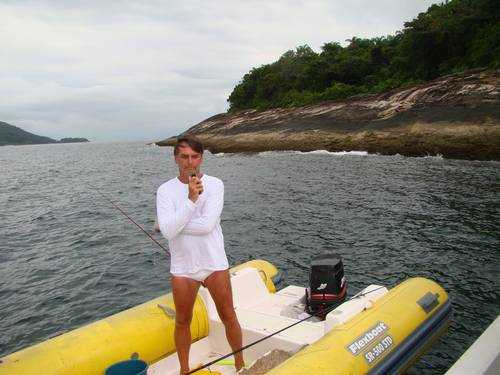 Jair Bolsonaro tem casa em Angra e acionou a Justiça para ter direito de pescar na Esec Tamoios (Divulgação)