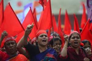 Manifestación del Primero de Mayo este miércoles en Dacca. / MUNIR UZ ZAMAN (AFP)