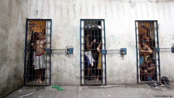População carcerária brasileira tem cerca de 500 mil detentos