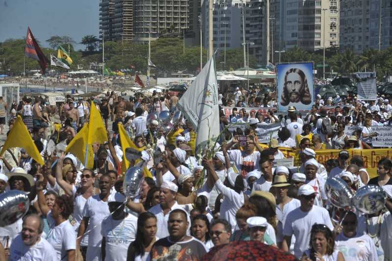 6ª Caminhada em Defesa da Liberdade Religiosa, promovida pela Comissão de Combate à Intolerância Religiosa do Rio (Foto: EBC)