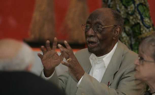 Mestre Didi no evento que celebrou seus 90 anos no Museu Afro Brasil, em São Paulo, em 2009 