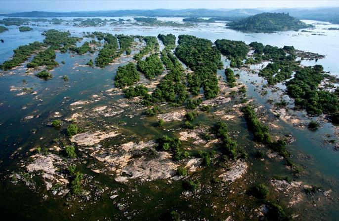 Os pedrais da Volta Grande do Xingu. Imagem: Lalo de Almeida - Folhapress