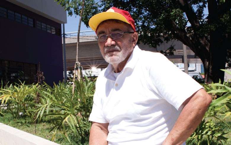 Francisco de Assis Batista veio da Paraíba em 1972 e criou seus filhos no Jardim Edite. Bateu o pé com outros moradores e hoje mora num dos edifícios construídos onde existia a favela (Lucas Bonolo/RBA)