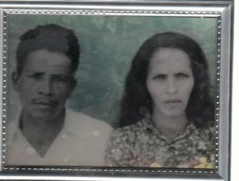 Júlio Miranda, morto em um conflito de terra na década de 80, ao lado da esposa Cipriana (Foto: Arquivo Pessoal)