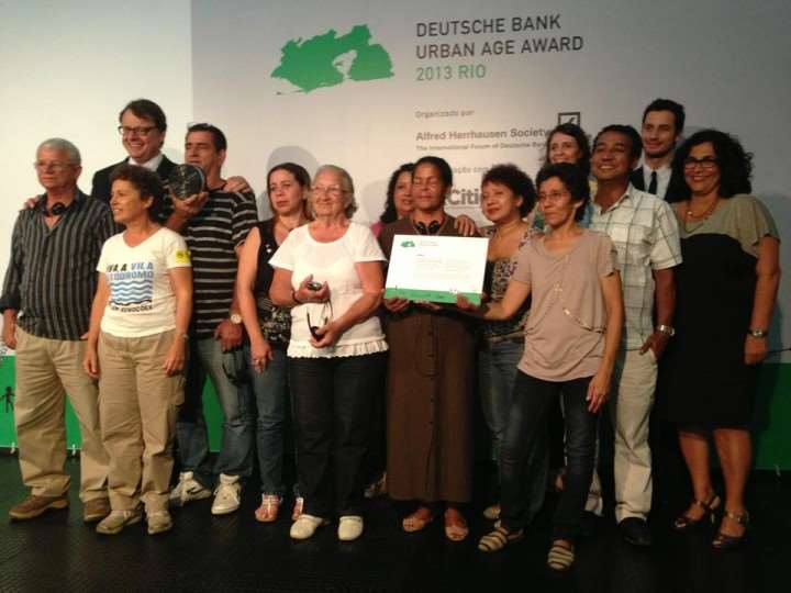 Moradores da Vila Autódromo recebem prêmio internacional por seu plano de urbanização (foto: Camilla Nobrega)