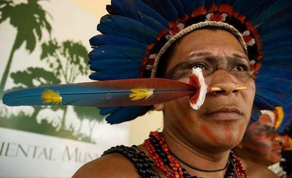 Indígena da etnia Manoki,  Terra Indígena Irantxe. Foto de autoria não mencionada