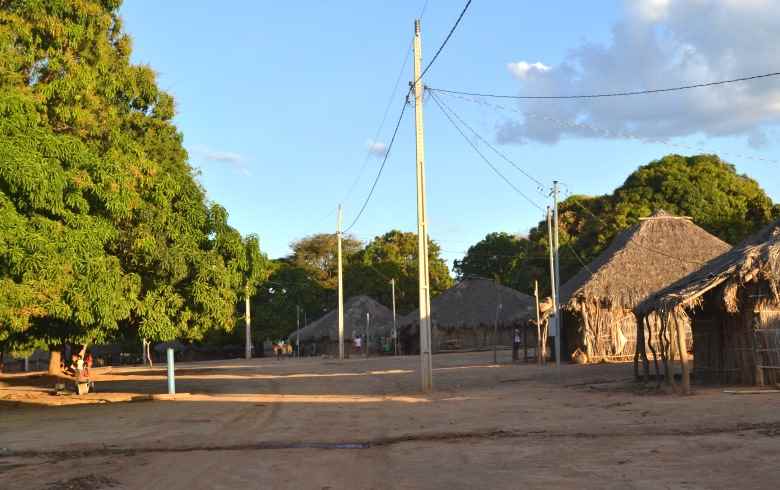 RBA - Habitações com luz elétrica: exceção entre 17 mil pessoas, divididas em 6 terras indígenas, uma delas Parabubure, e 242 aldeias