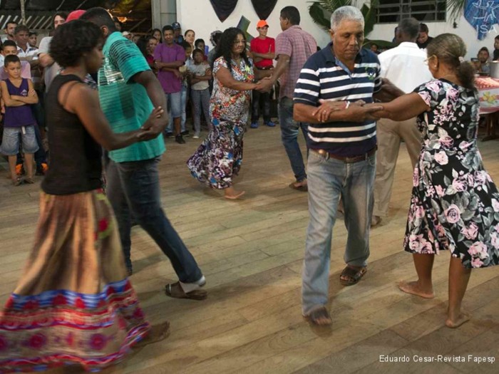 O fandango animou os casais no baile|Eduardo Cesar-Revista Fapesp