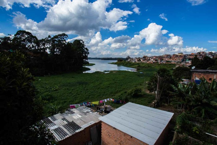 Hoje, 665 mil pessoas vivem em favelas ou loteamentos irregulares na região de mananciais, de acordo com a Secretaria Municipal de Habitação. Foto: José Cícero da Silva