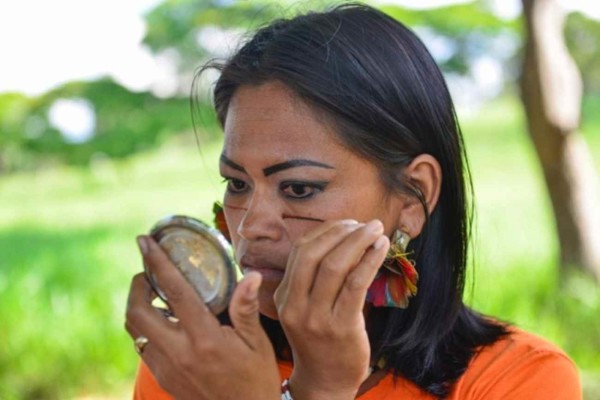Daru Tikuna veio de sua aldeia no Amazonas para estudar em BH. Foto de Uarlen Valério, O Tempo.