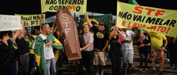 teori protesto stf agbr