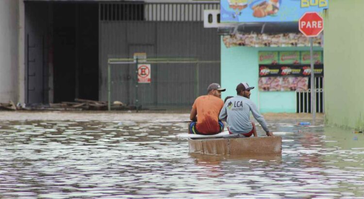 Como ajudar o Acre: inundação deixa milhares sem casa